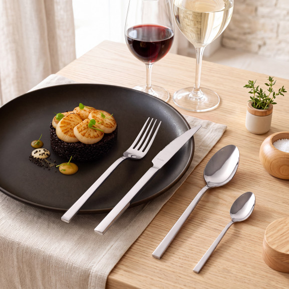 Ménagère 24 pièces avec couteaux steak - Escade | Amefa